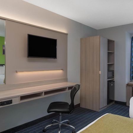 Microtel Inn By Wyndham Lake Norman Cornelius Exterior foto