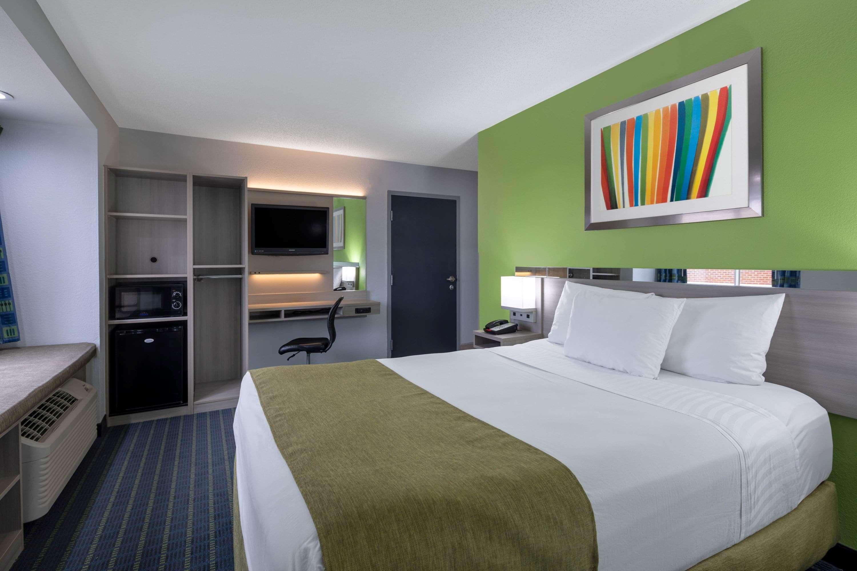 Microtel Inn By Wyndham Lake Norman Cornelius Exterior foto