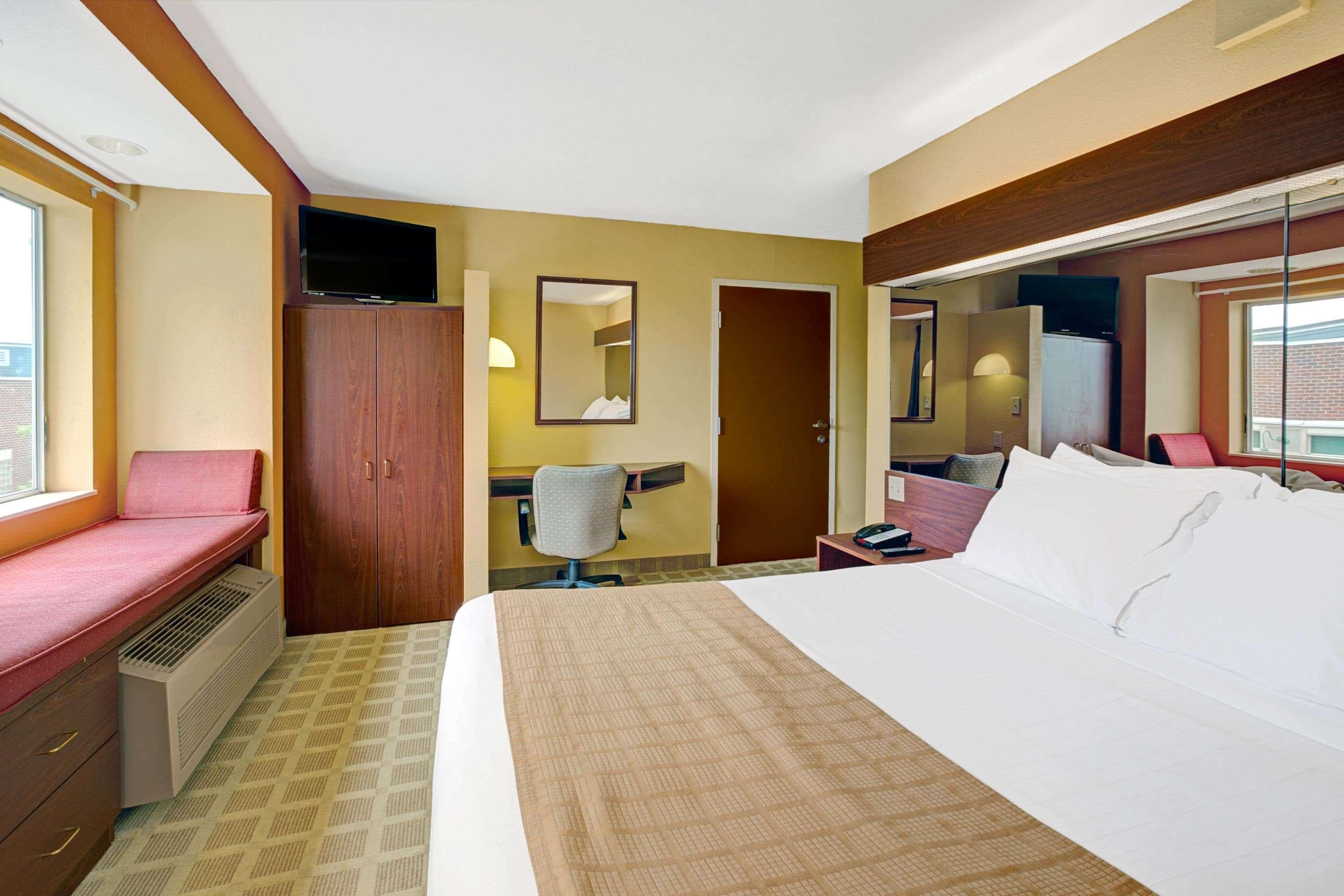 Microtel Inn By Wyndham Lake Norman Cornelius Exterior foto
